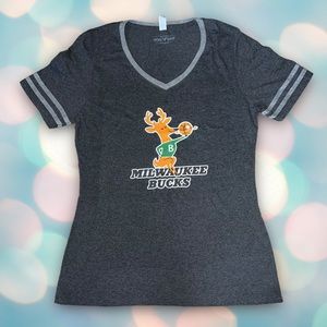 NBA Milwaukee Bucks Women’s Gray V-Neck Short Sleeve Tee Shirt Top Size L